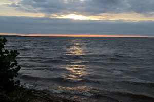 Закат над местом слияния рек Волга и Ветлуга. 